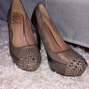 Penny Loves Kenny silver platform heels: size 7.5